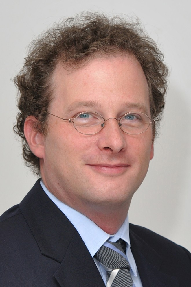 20130528 Professor von Freymann wird Abteilungsleiter - Fraunhofer IPM