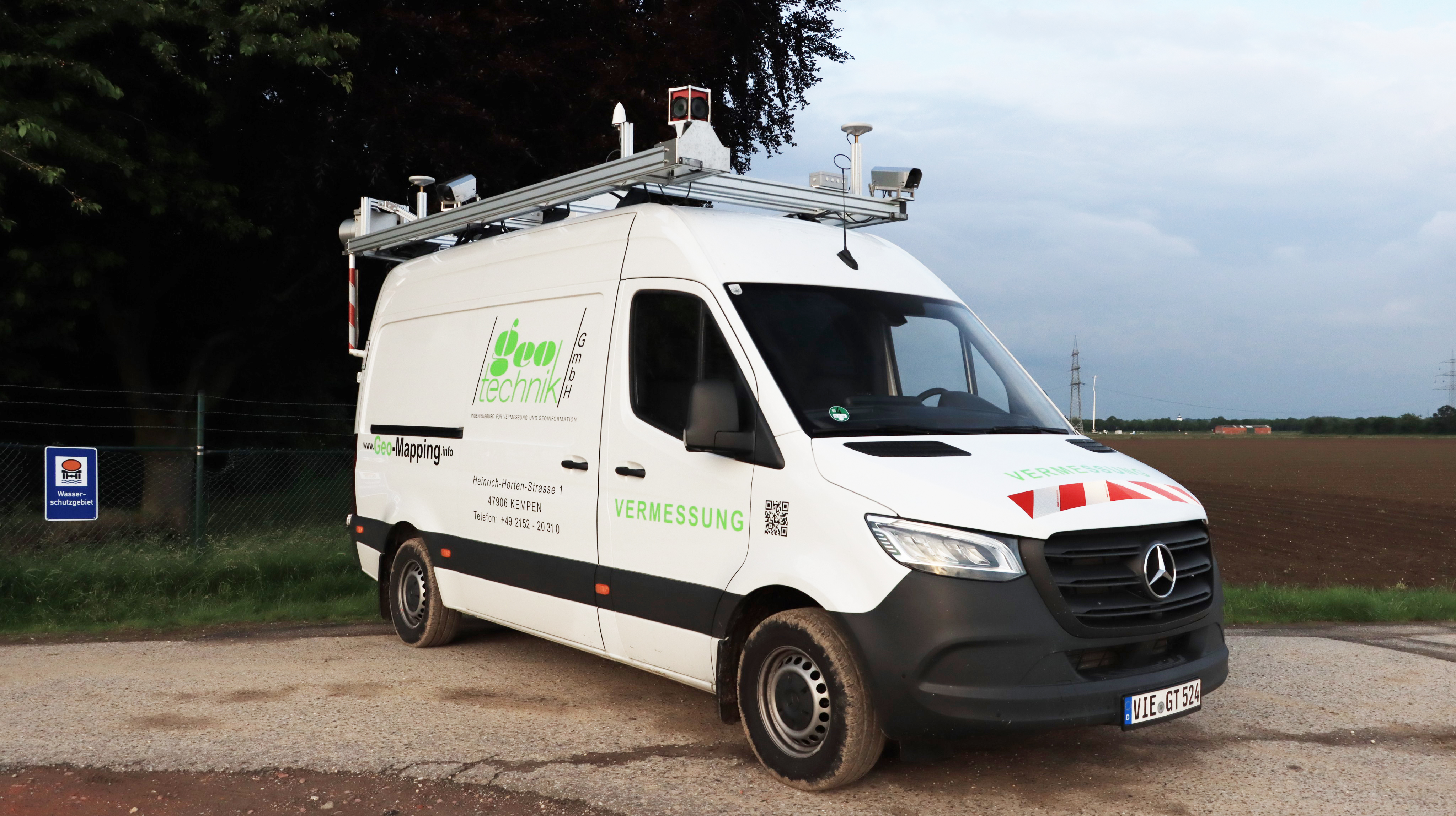 Mobile-Mapping: Neue Soft- und Hardware für Messfahrzeuge Mobile-Mapping: Neue Soft- und Hardware für Messfahrzeuge